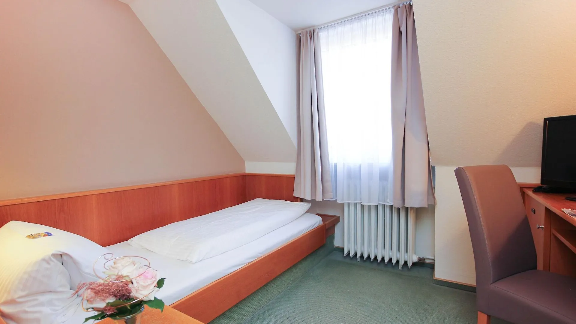 City Hotel Wuerzburg 2*, Wurzburg